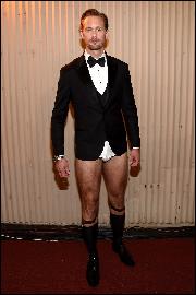 alexander-skarsgard007 (1360x2048, 359 kБ...)