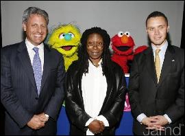whoopi-goldberg069 (594x435, 49 kБ...)